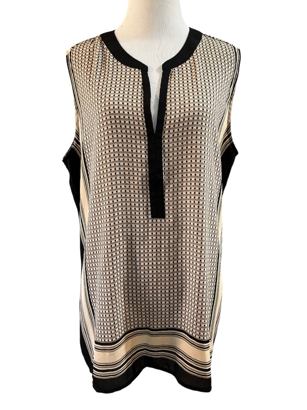 LOFT SLEEVELESS TUNIC STYLE MIXED PATTERN BLOUSE BEIGE BLACK SIZE LARGE